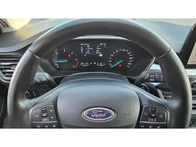 Ford Focus view 5