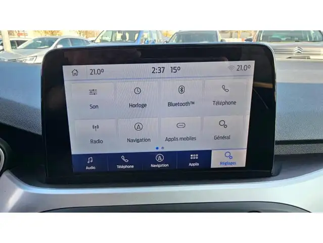 Ford Focus view 12