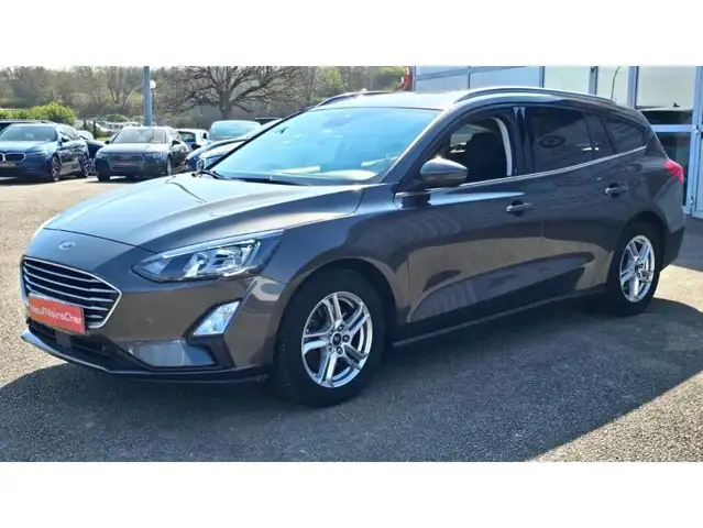 Ford Focus view 2