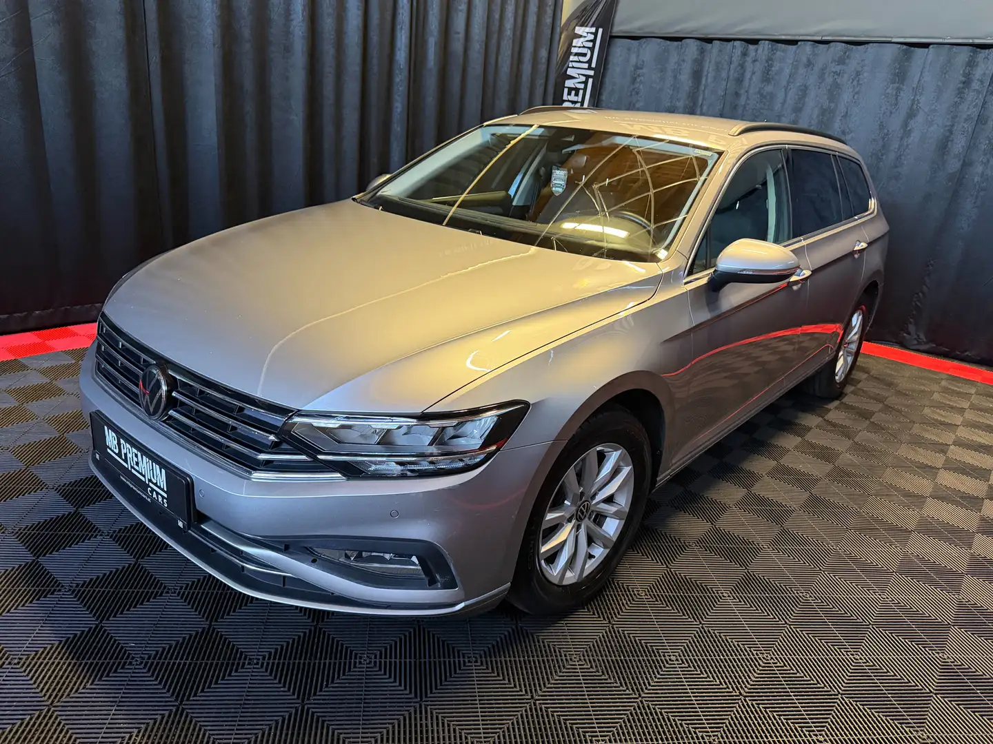 Volkswagen Passat Variant Business *DSG*2l*122-PS*LED*KAMERA* Grau - 2