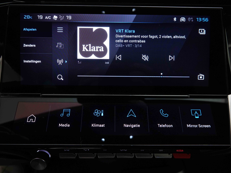 Peugeot 408 PHEV 225 AUT | EV Range 54km | GT | GPS | LED | Keyless | Camera — photo 13