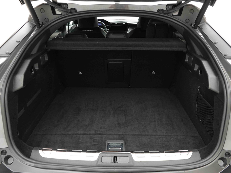 Peugeot 408 PHEV 225 AUT | EV Range 54km | GT | GPS | LED | Keyless | Camera — photo 6