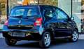 Renault Twingo Twingo 1,2 16V Rip Curl Low Emission Rip Curl Schwarz - thumbnail 4
