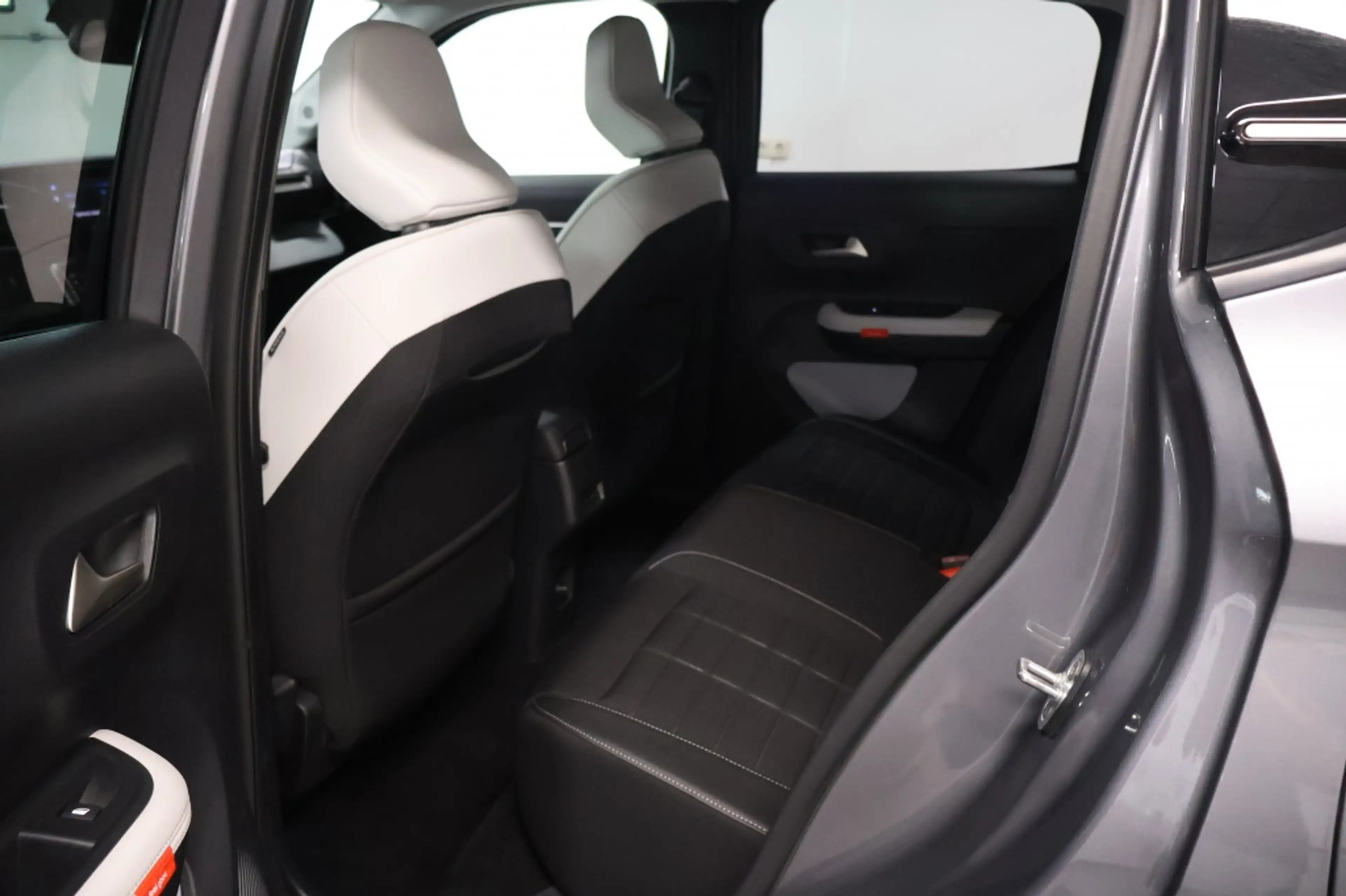 Citroen E-C3 Max 113pk Comfort Range 44 kWh | WLTP 328km — photo 9