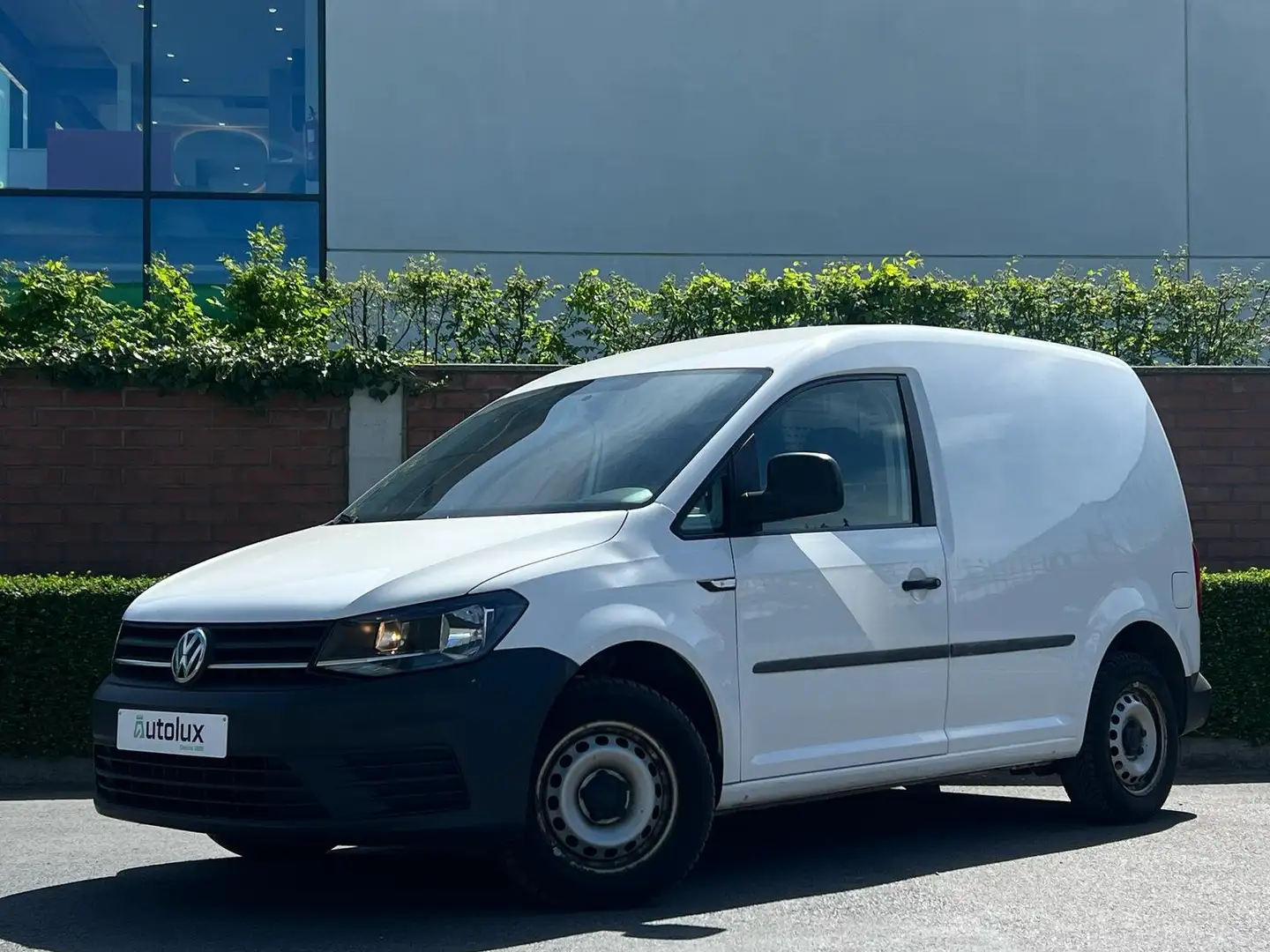 Volkswagen Caddy AUTOMATIQUE - DIESEL - 12.388 € HTVA Blanc - 1