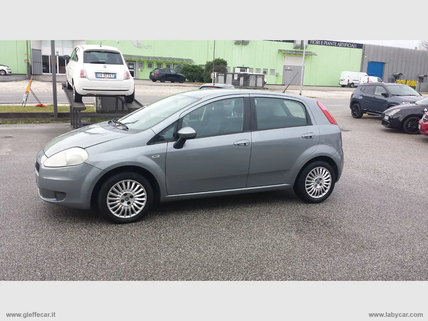 Fiat Grande Punto 1.2 5p. Dynamic Grau - 1