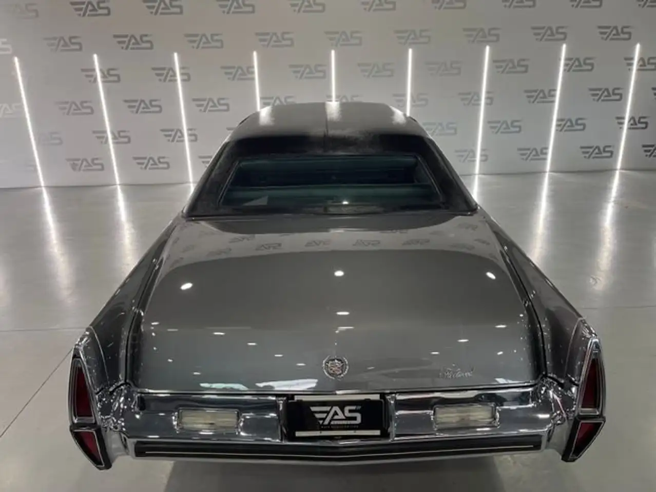 Cadillac Fleetwood V8, foto 9