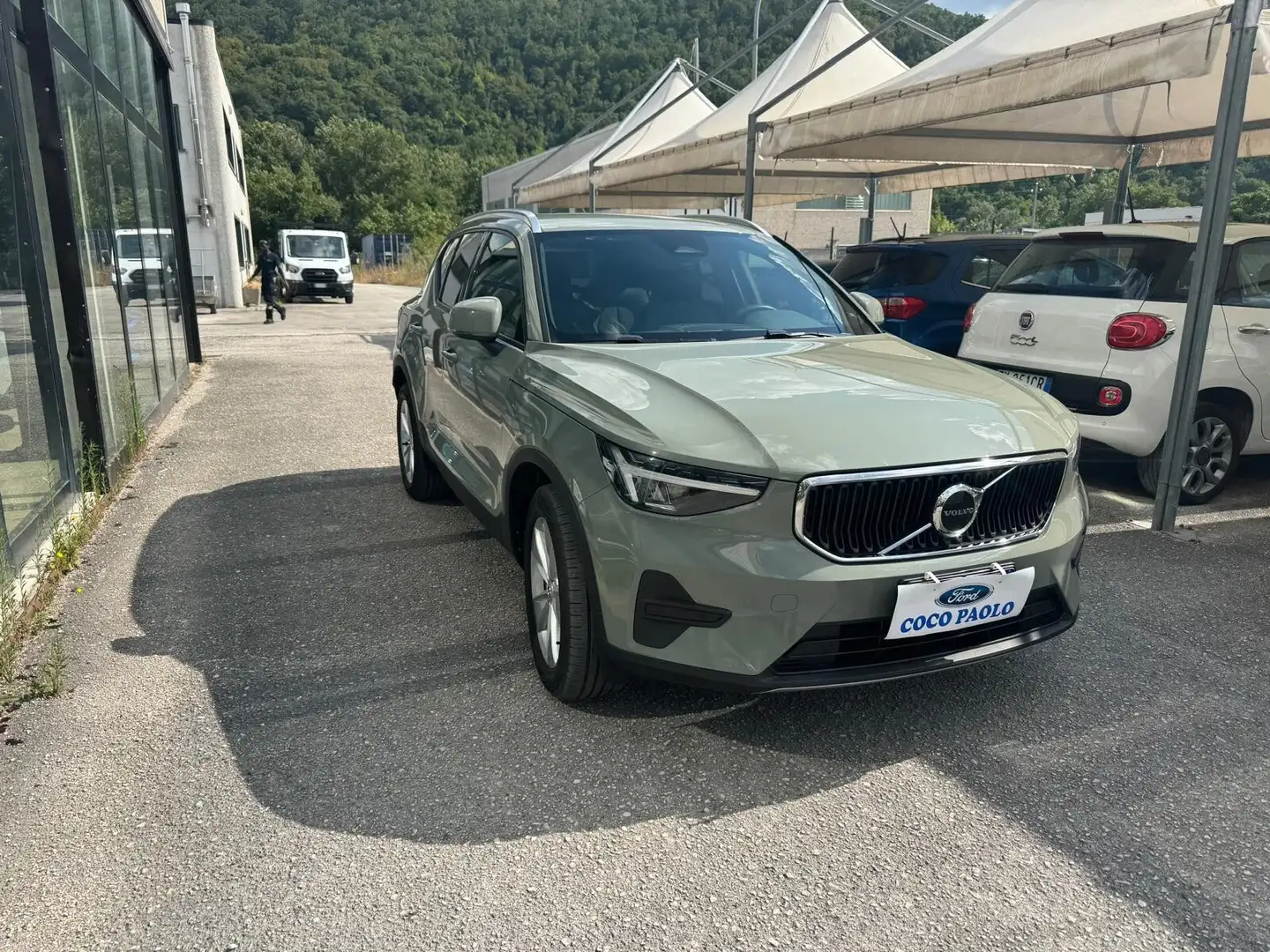 Volvo XC40 XC40 B3 automatico Core Verde - 2