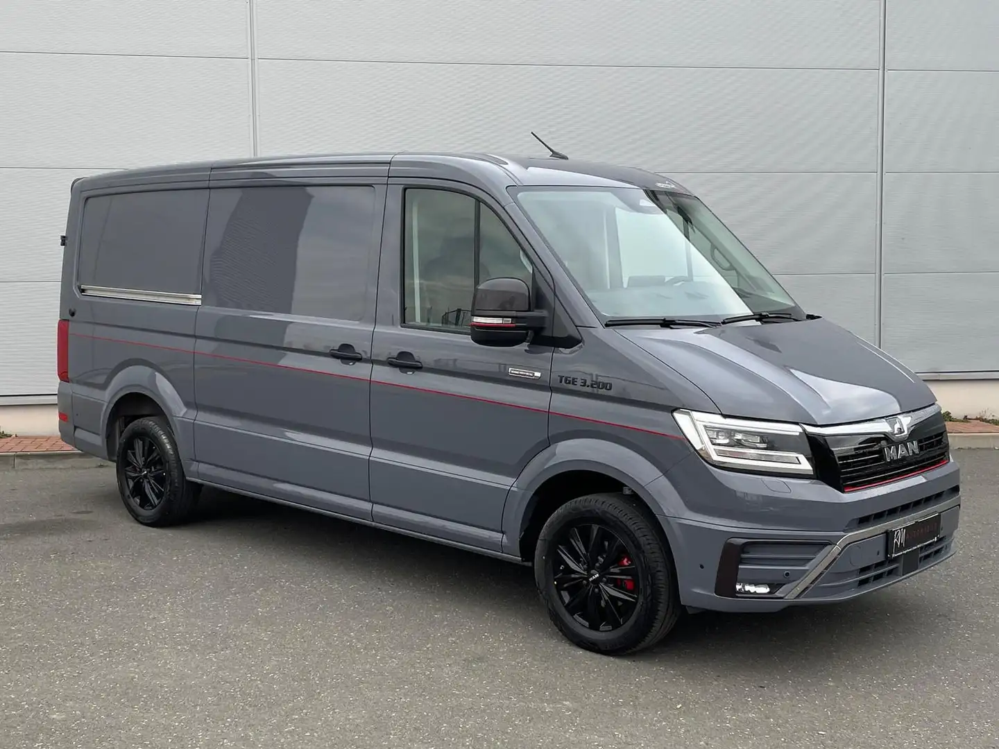 MAN TGE 3.200 L3H2 Kasten 4x4 Individual S ACC STHZ Gris - 2