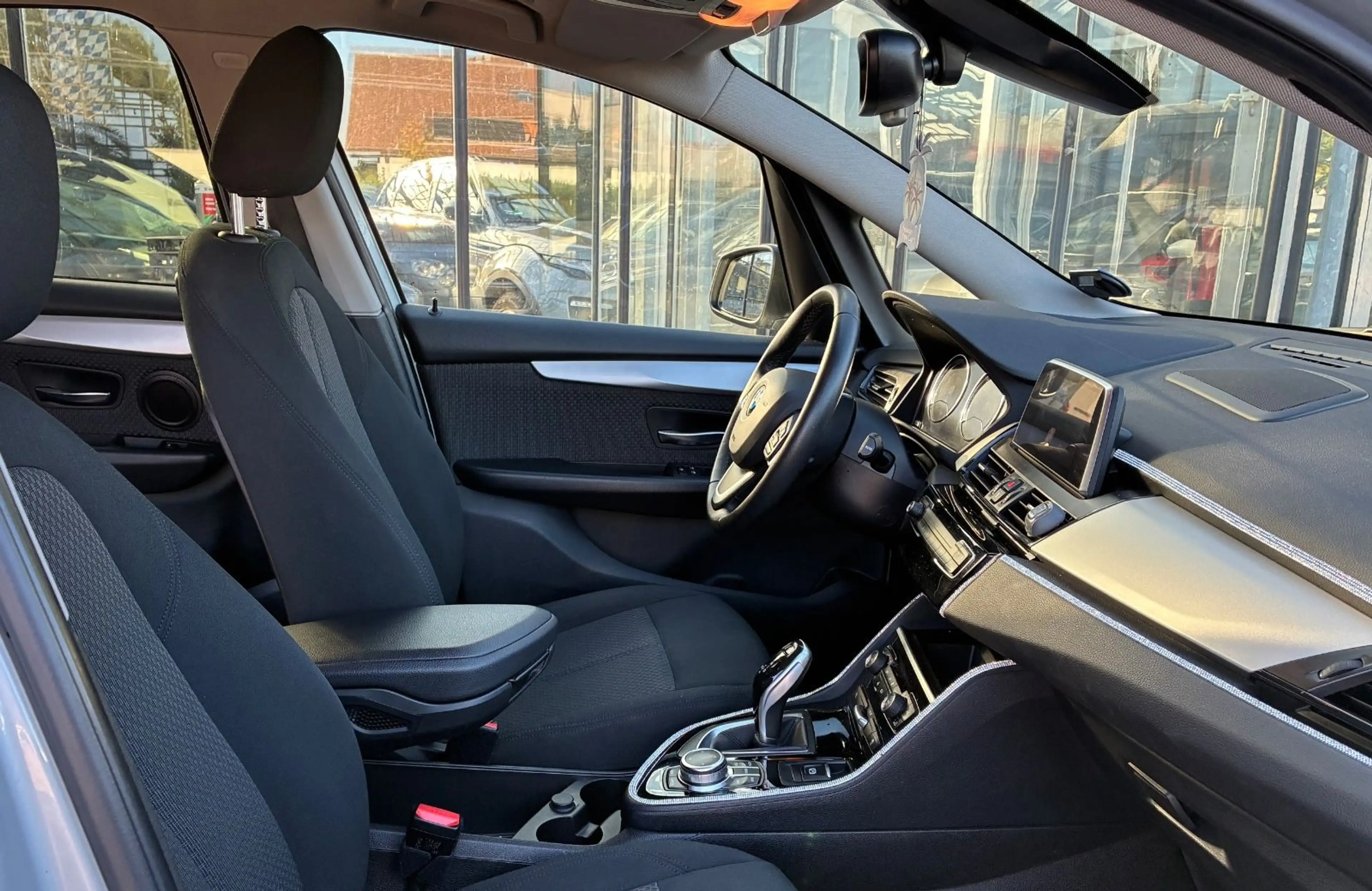 BMW 218 i Gran Tourer Advantage Navi Alu 7-Sitzer — photo 16