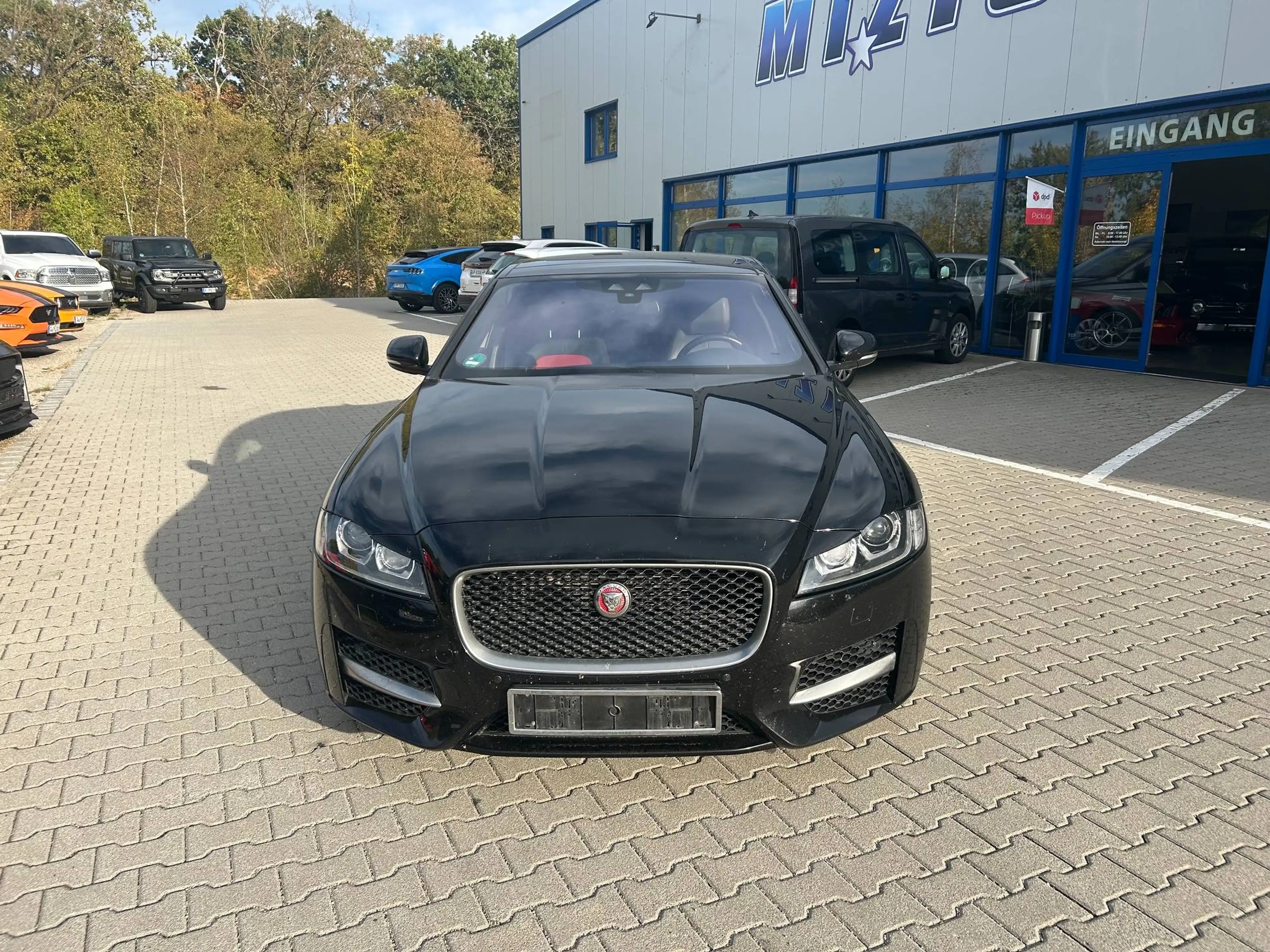Jaguar XF XF Diesel 30d Aut. R-Sport Vollausstattung — photo 3