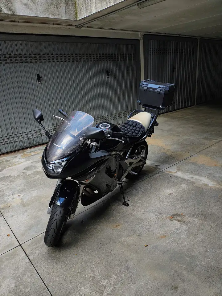 Kawasaki ER