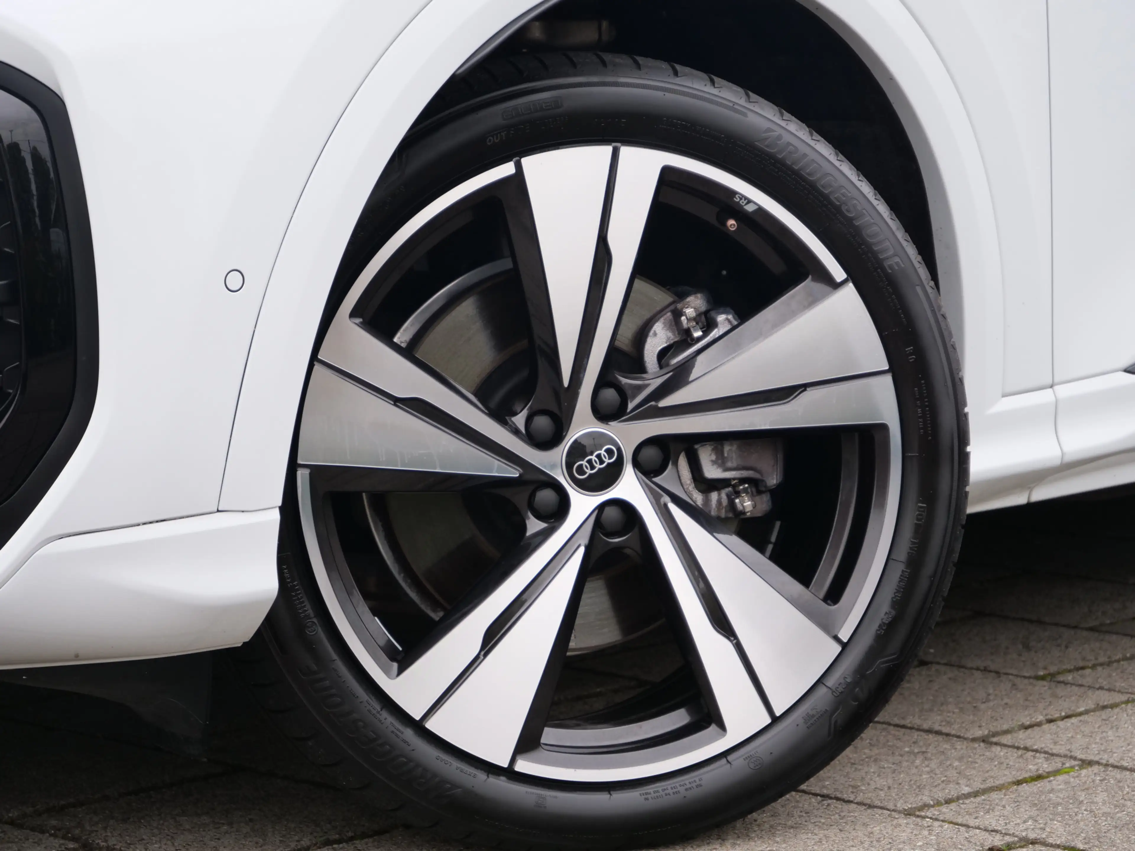 Audi Q5 Sportback 2.0 TFSI e-hybrid quattro S edition 299 — photo 12
