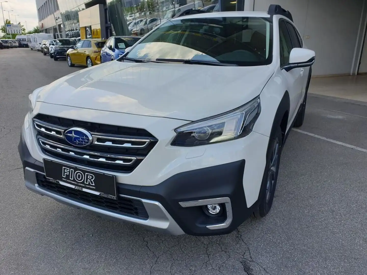 Subaru OUTBACK 2,5i Touring AWD CVT Weiß - 2