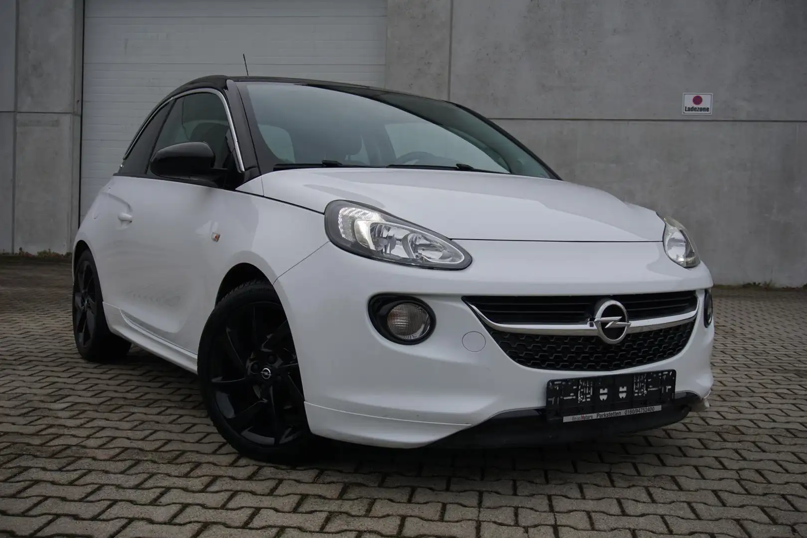 Opel Adam 1.4 16V Android/AppleCar PDC SHZ Tempomat Weiß - 1