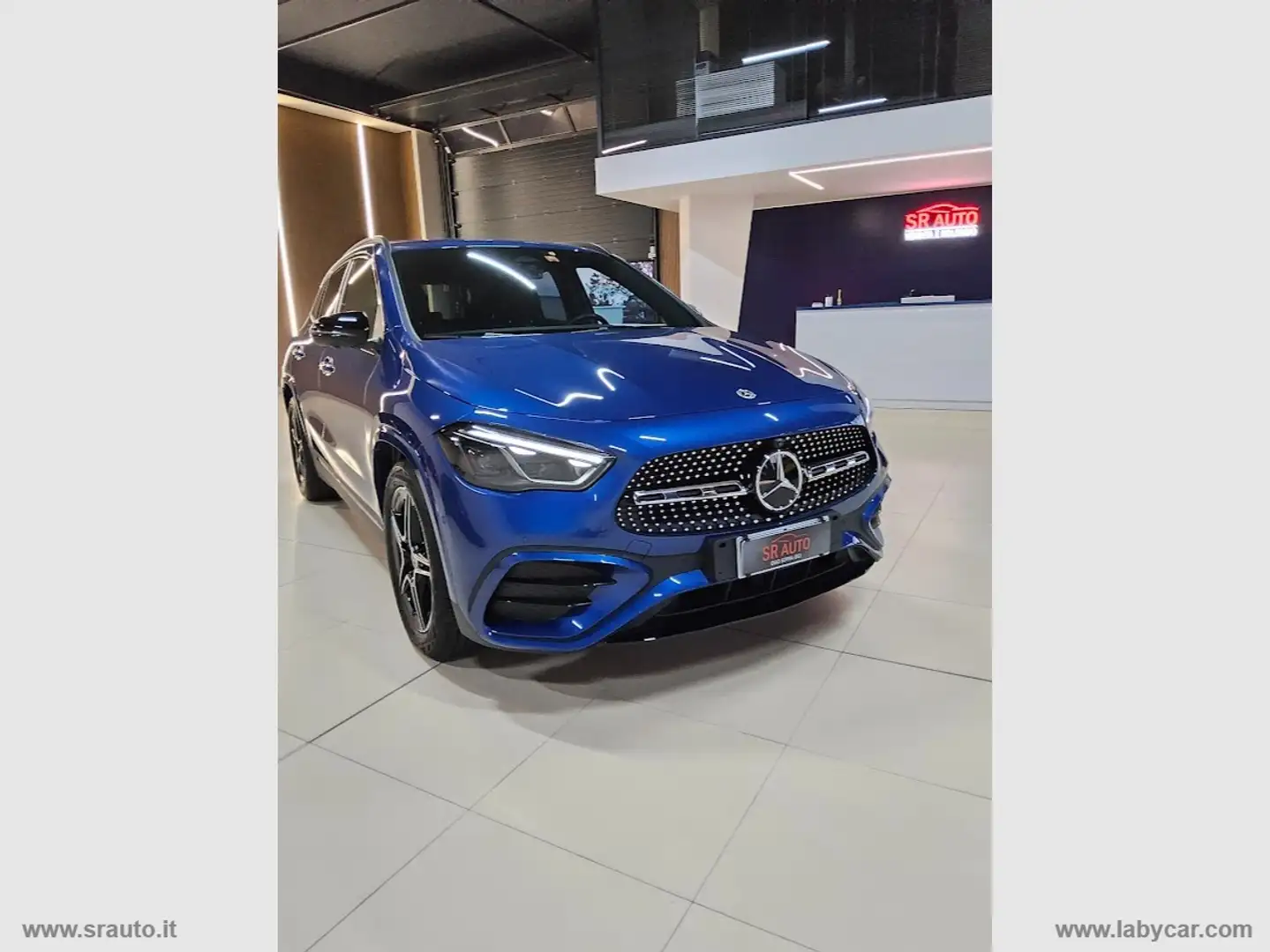 Mercedes-Benz GLA 180 GLA 220 d Automatic Premium Bleu - 1