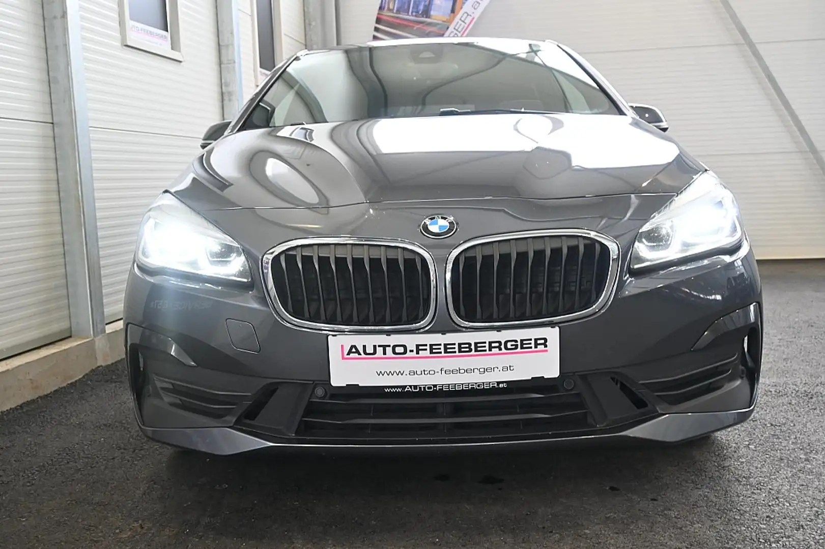 BMW 225 xe PHEV iPerf. Active Tourer Aut. ACC Panoramad... Grau - 2