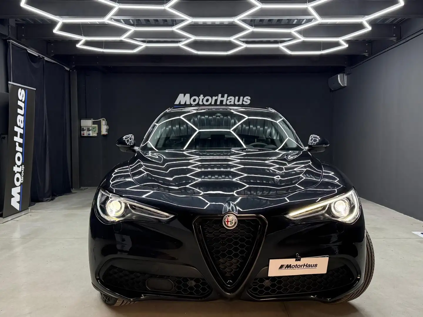 Alfa Romeo Stelvio 2.2 t Executive Q4 190cv Zwart - 2