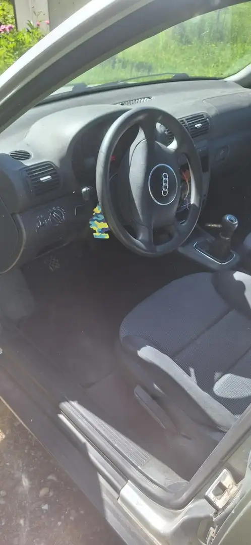 Audi A3 1,9 Ambiente TDI - 2
