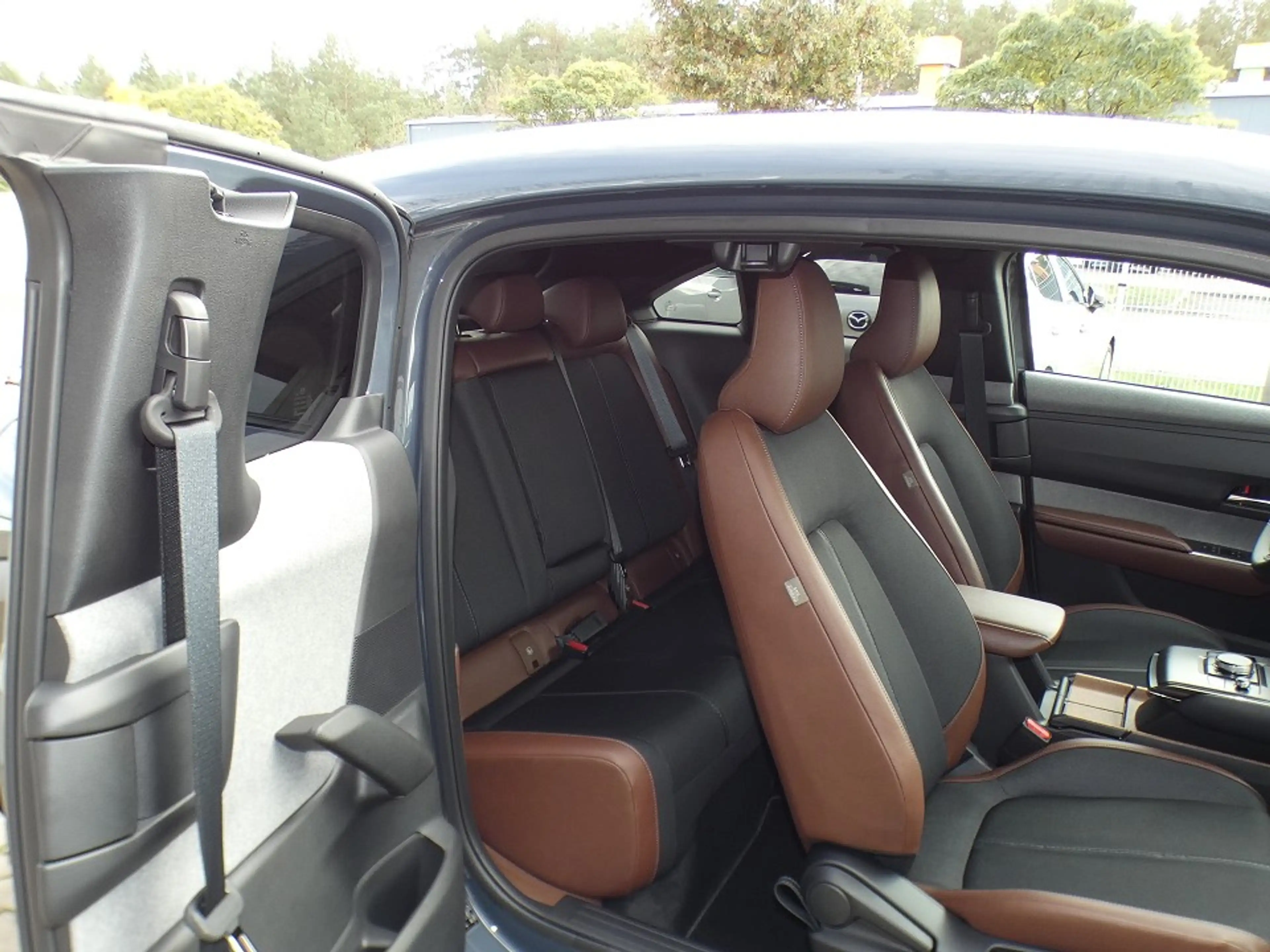 Mazda MX-30 e-SKYACTIV R-EV ADVANTAGE — photo 9