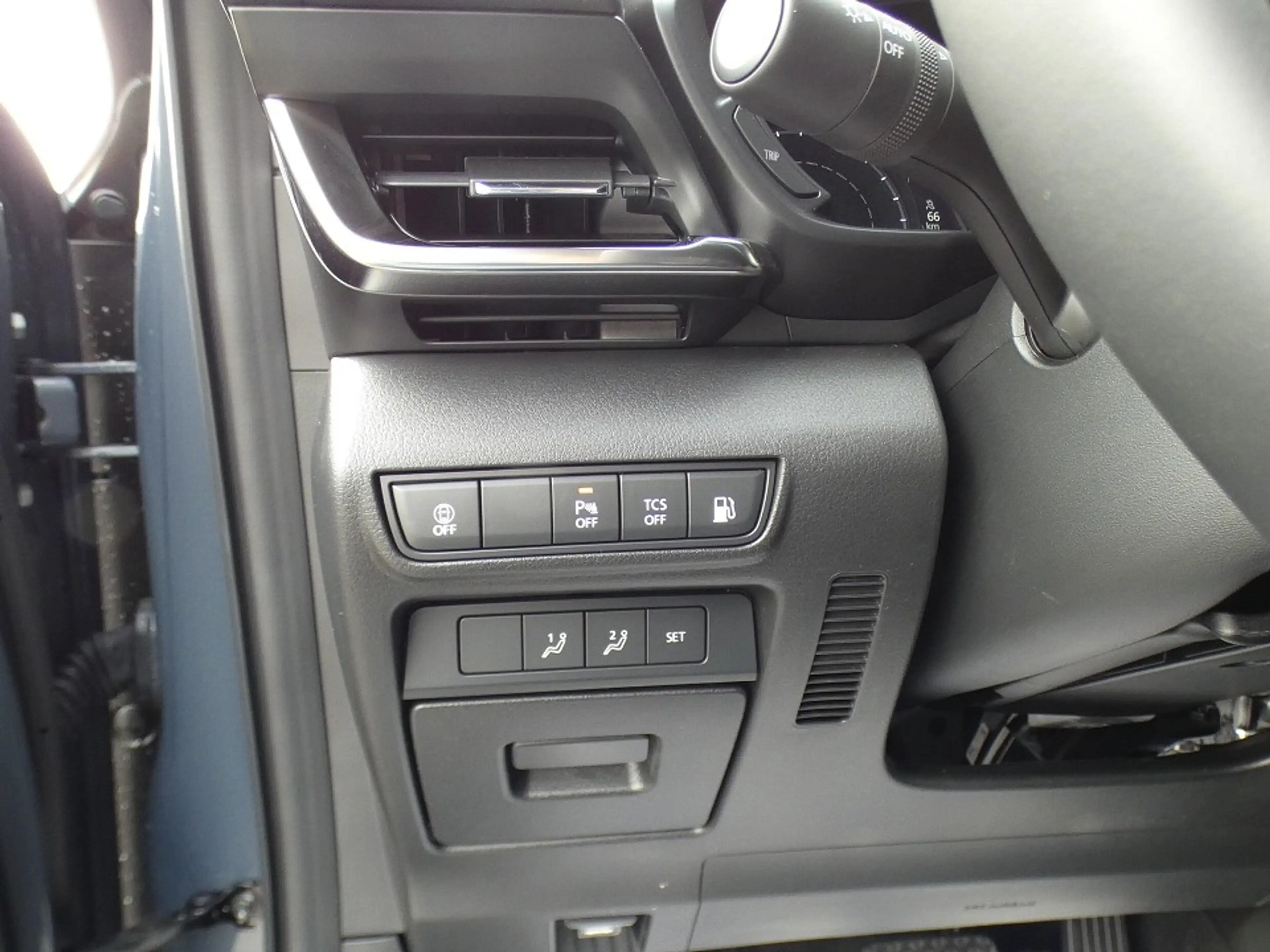 Mazda MX-30 e-SKYACTIV R-EV ADVANTAGE — photo 12
