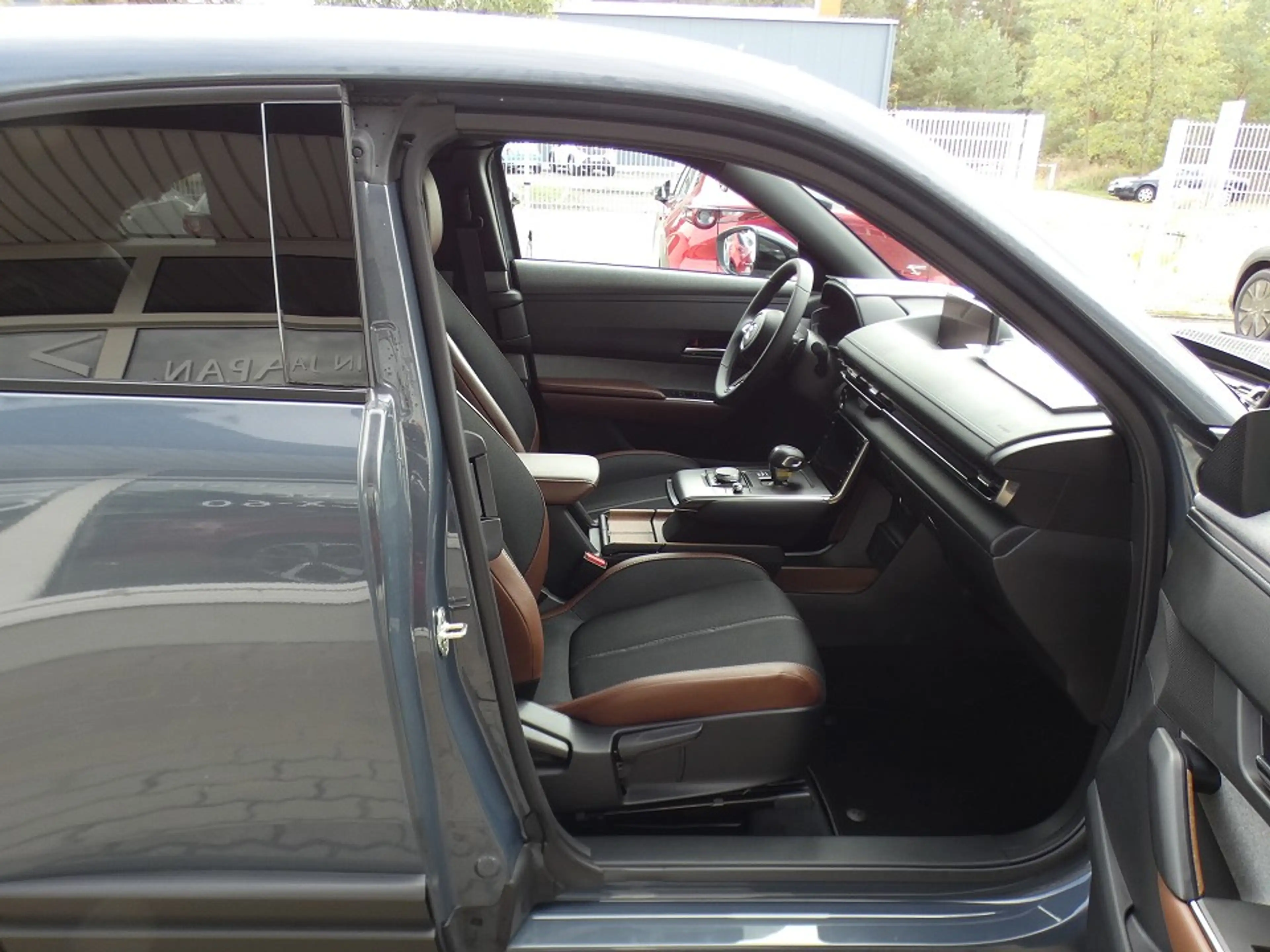 Mazda MX-30 e-SKYACTIV R-EV ADVANTAGE — photo 8