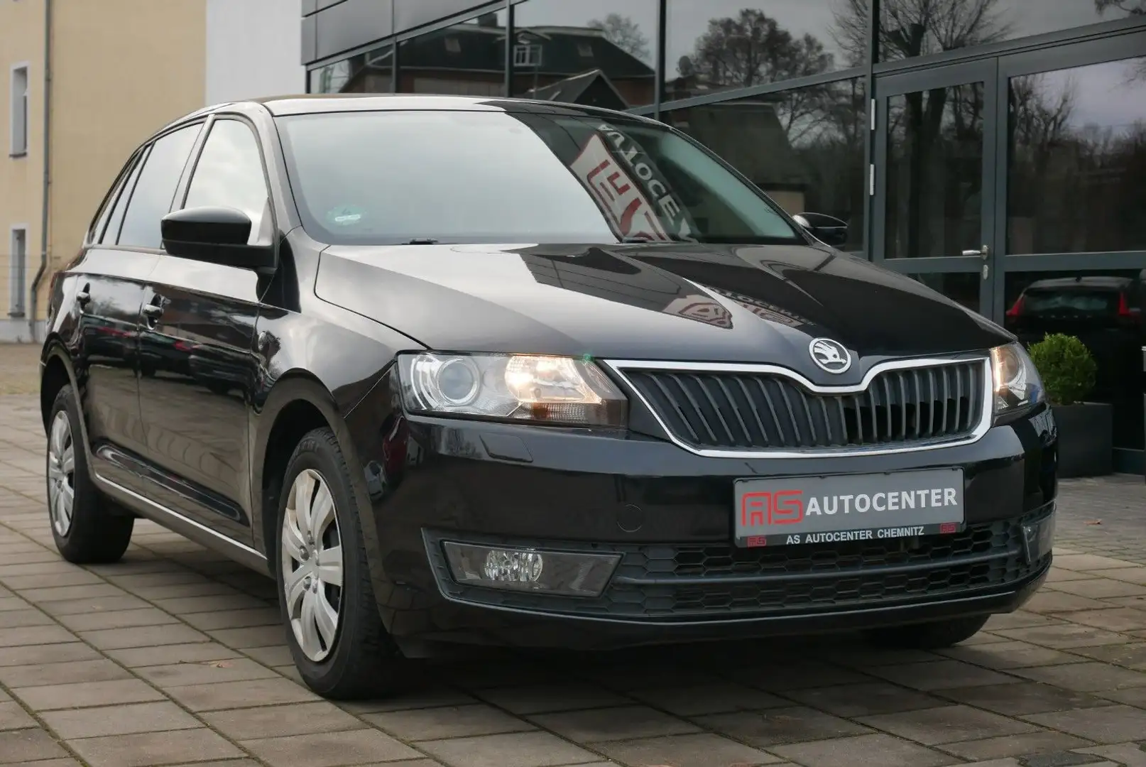 Skoda Rapid/Spaceback Spaceback Elegance Panorama Sitzheizung Noir - 2