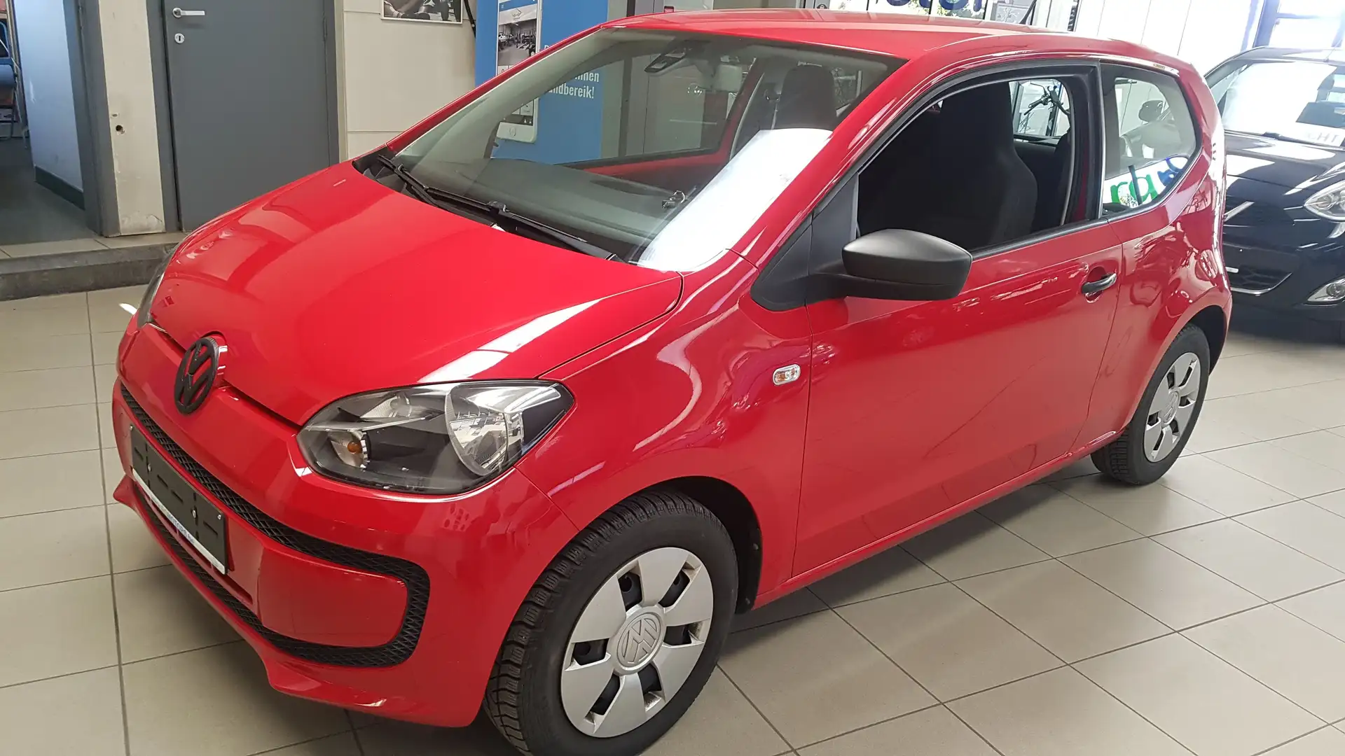 Volkswagen up! up! take up! Airco Rouge - 1