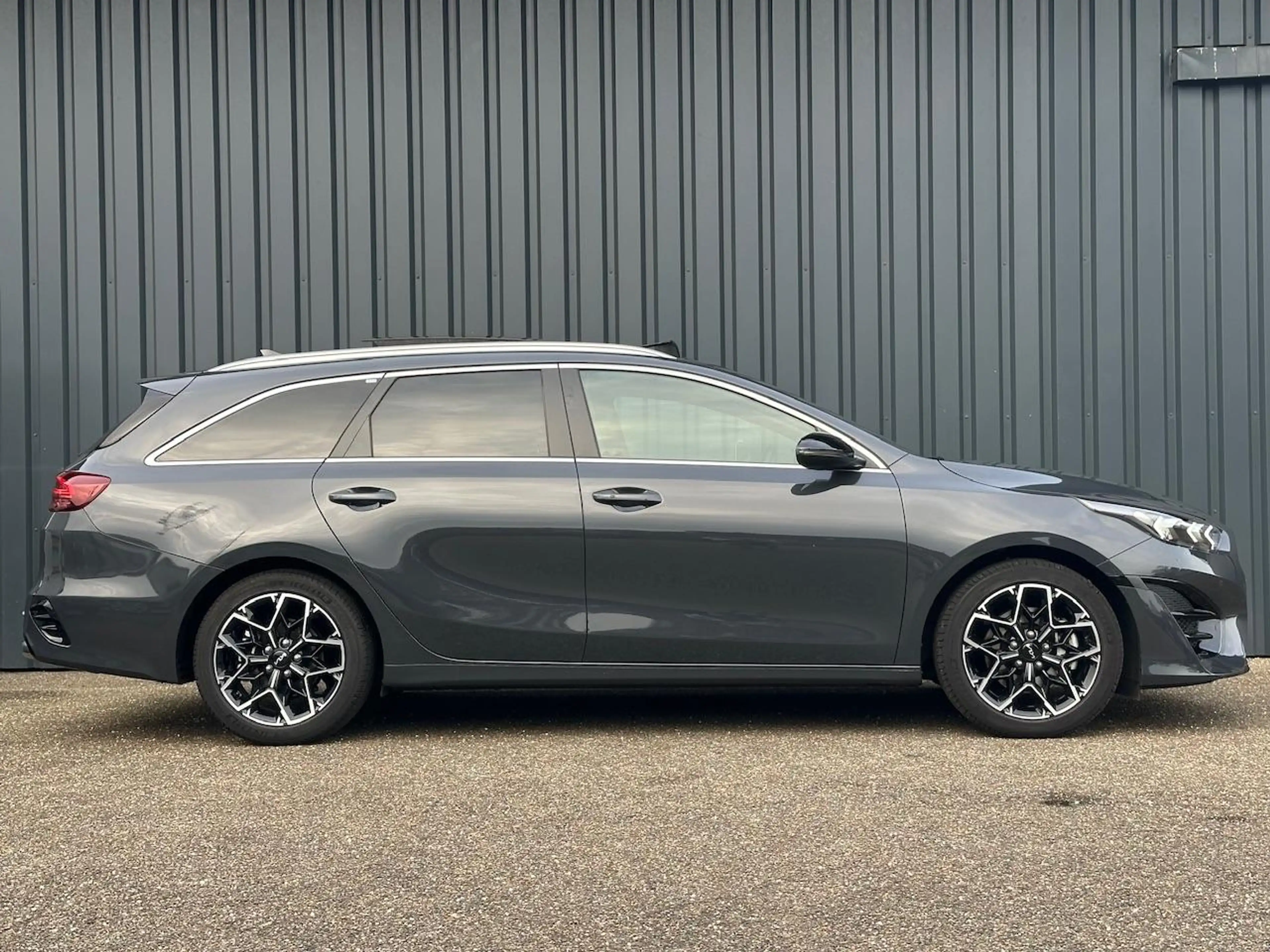 Kia Ceed SW / cee'd SW Sportswagon 1.5 T-GDi 140pk GT-PlusLine Panoramisc — photo 5