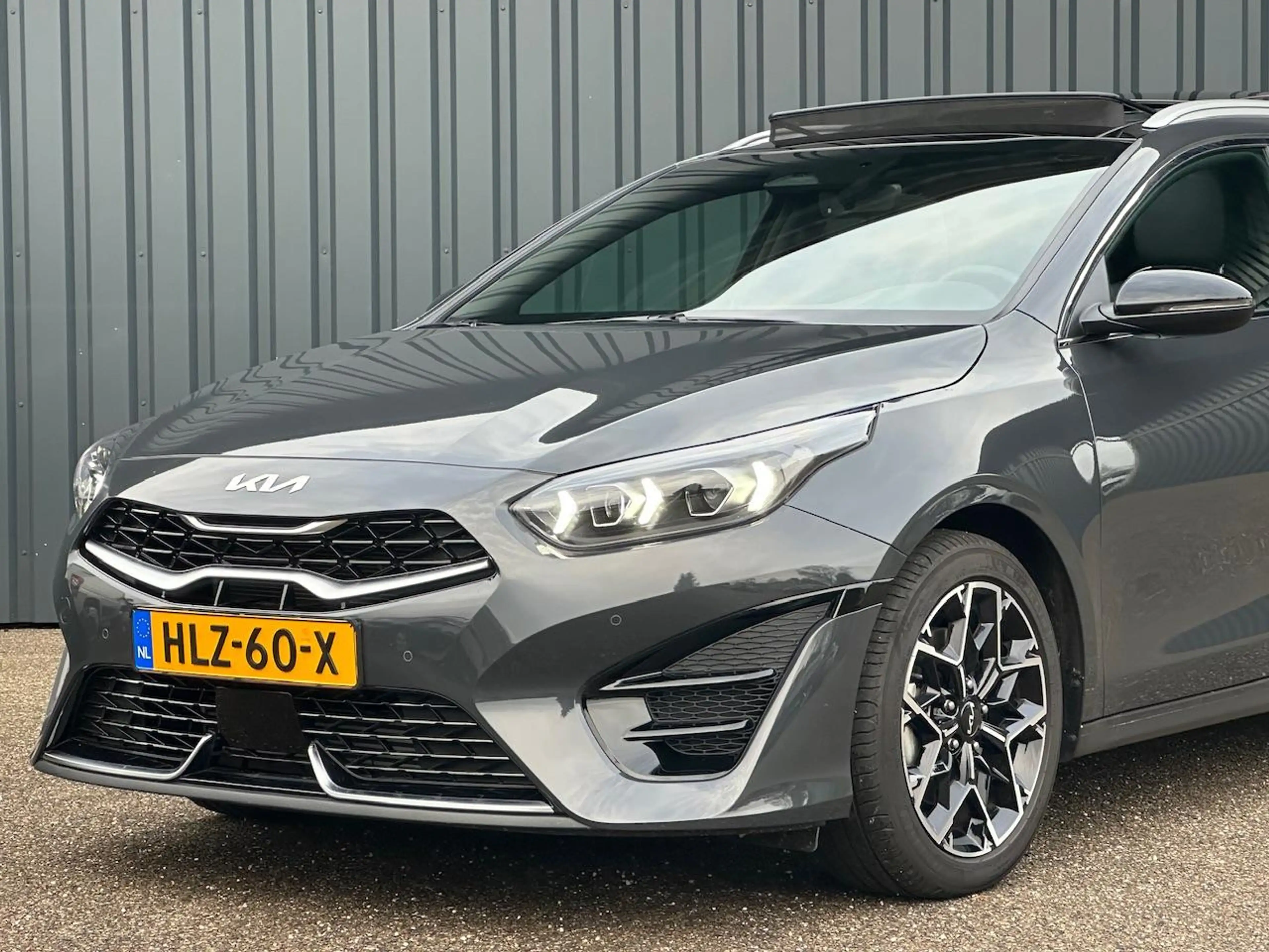 Kia Ceed SW / cee'd SW Sportswagon 1.5 T-GDi 140pk GT-PlusLine Panoramisc — photo 6