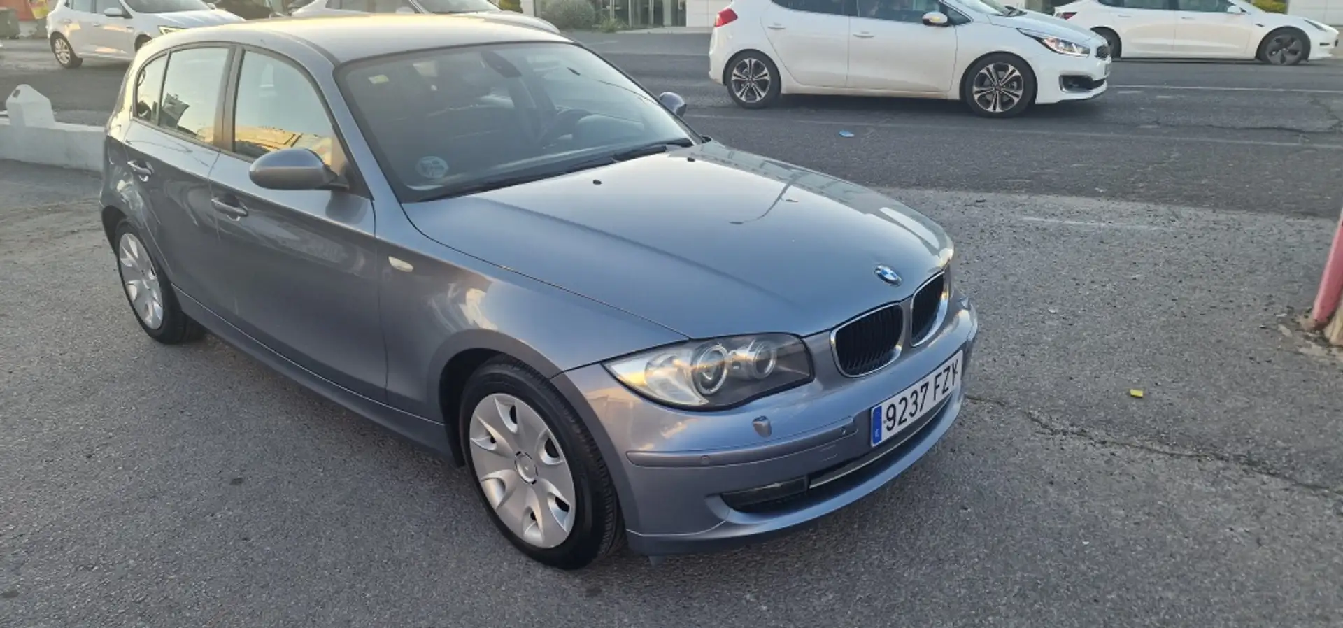 BMW 116 116i Gris - 2