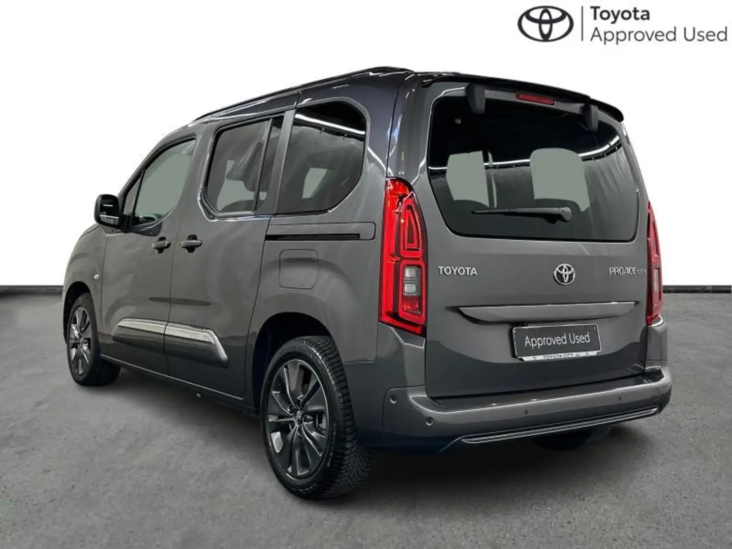 Toyota Proace City VERSO TRACKS SWB 1.5D 96kW MT Gris - 2