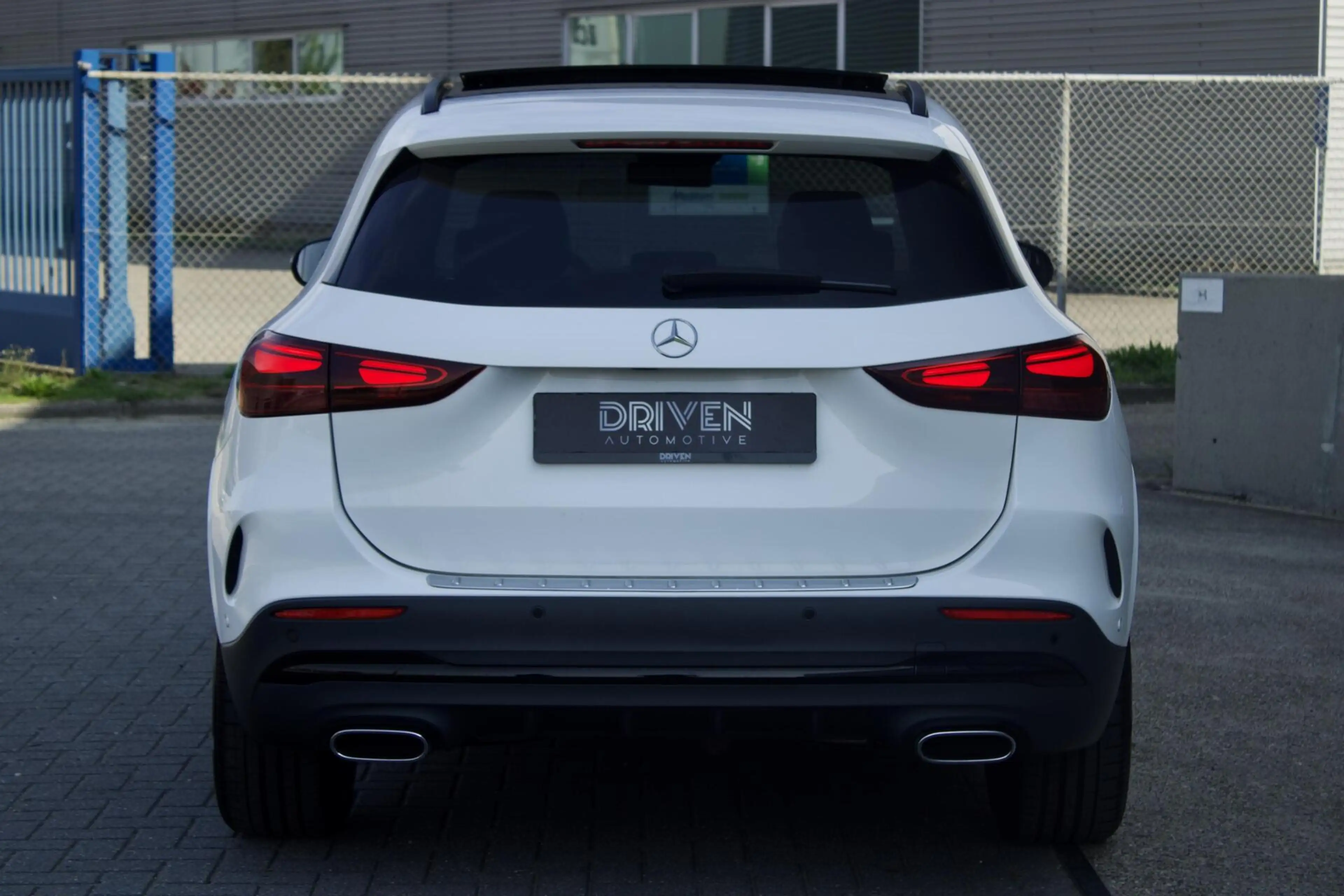 Mercedes-Benz GLA 180 Mercedes-Benz GLA AMG | Pano - Keyless - Camera - — photo 7