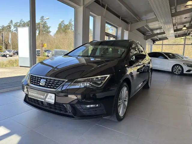 Seat Leon 1.5 TSI Xcellence AHK*PANO*LED*DAB*RFK*BEAT