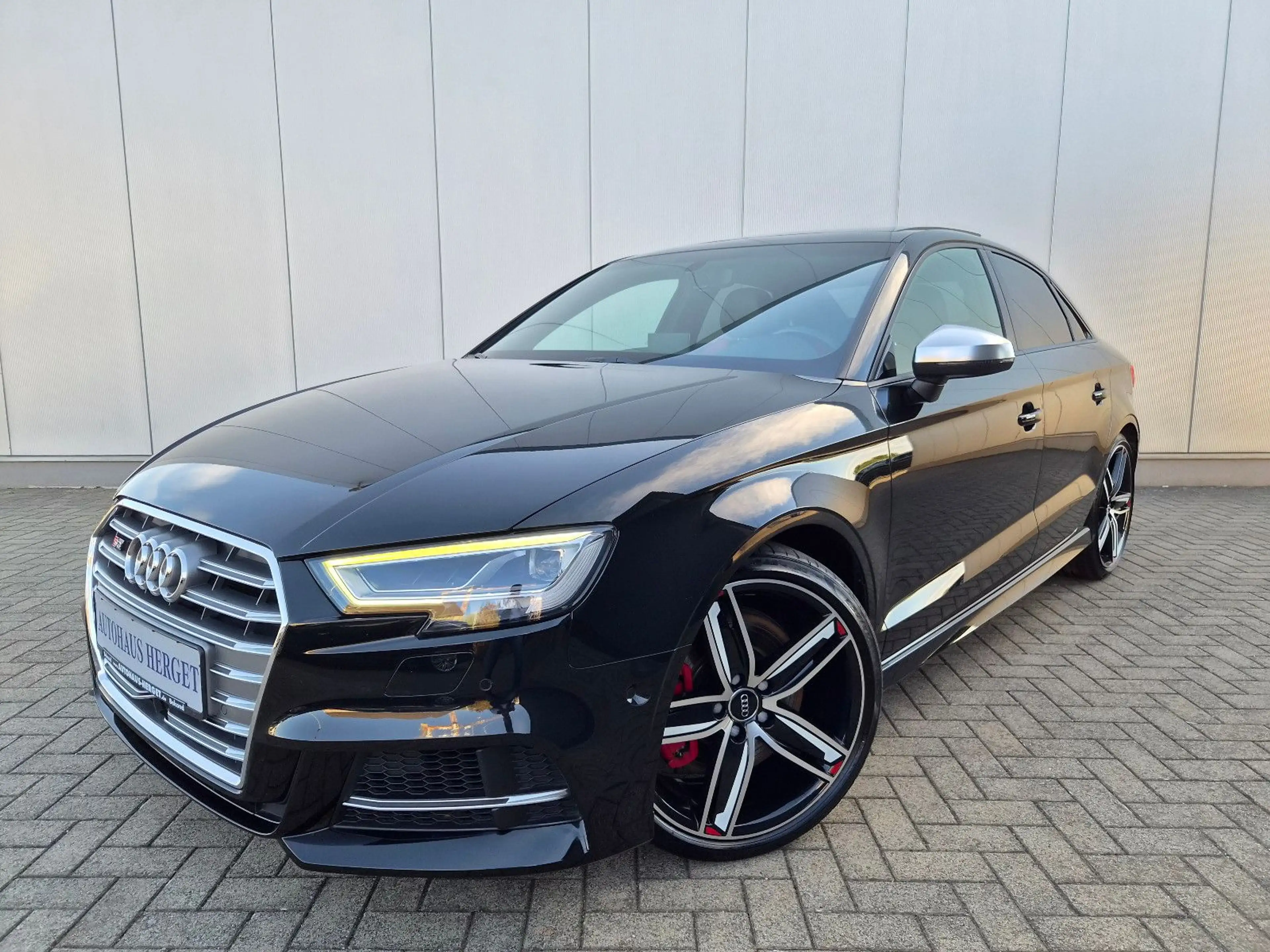 Audi S3 Lim. 2.0 TFSI quattro S-Tronic