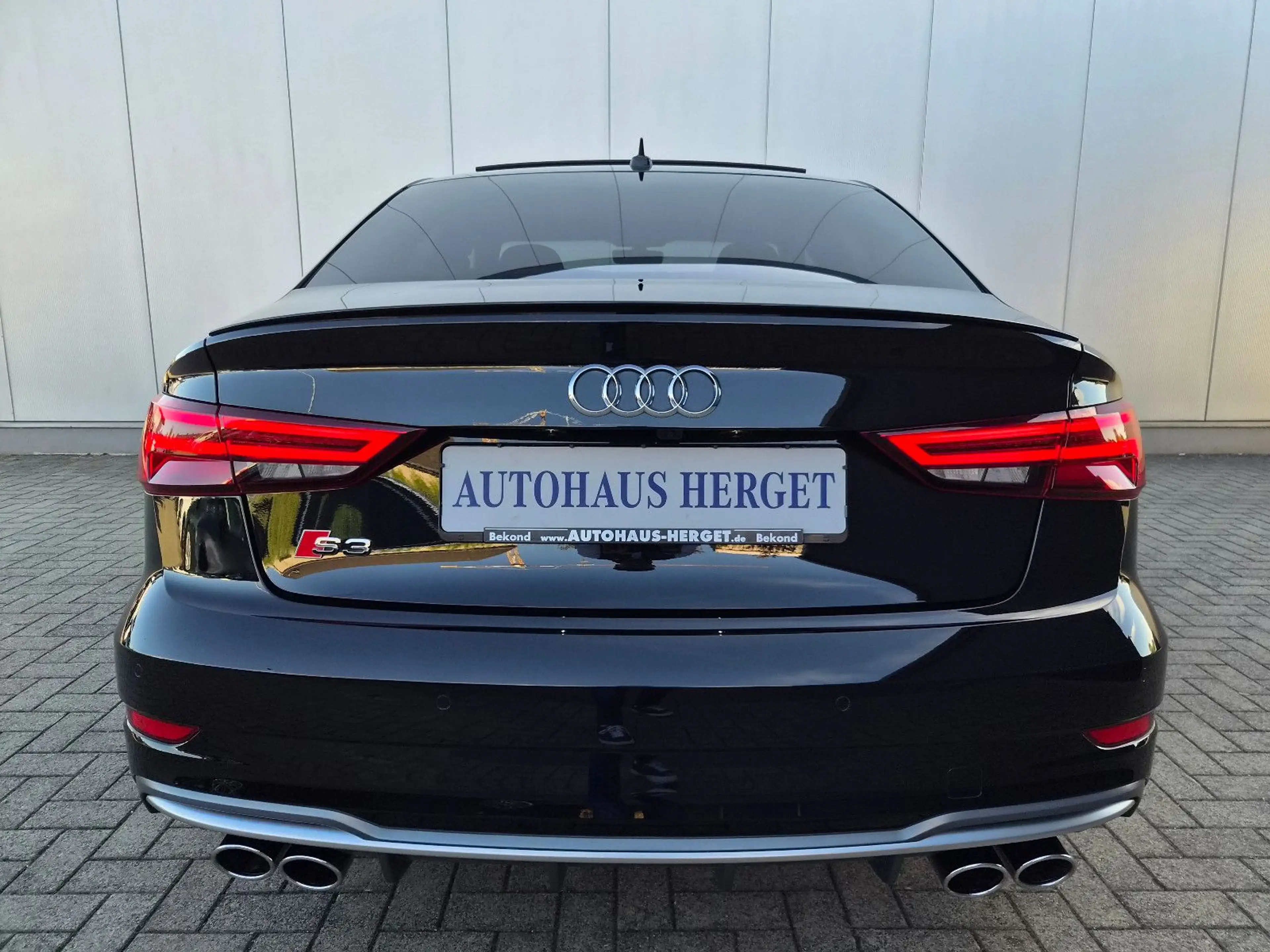 Audi S3 Lim. 2.0 TFSI quattro S-Tronic — photo 6