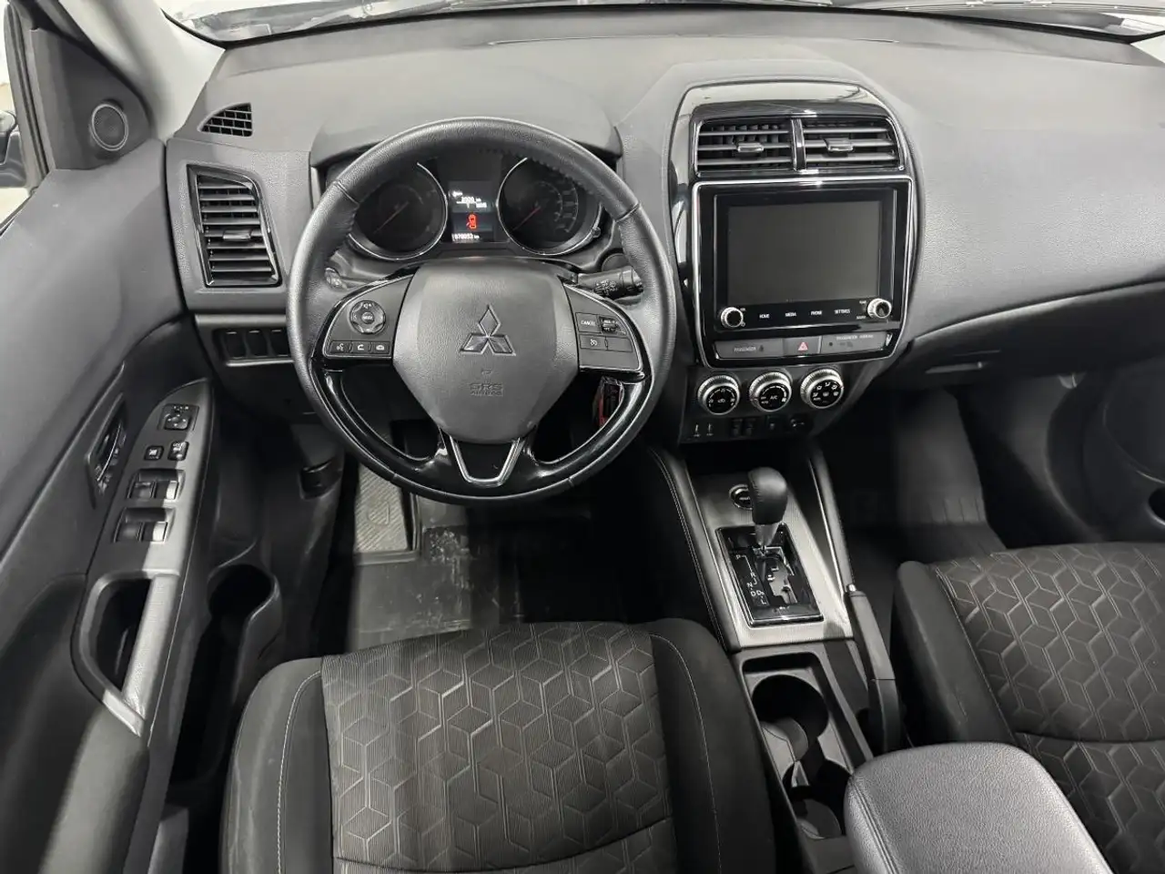 Mitsubishi RVR снимка Mitsubishi RVR