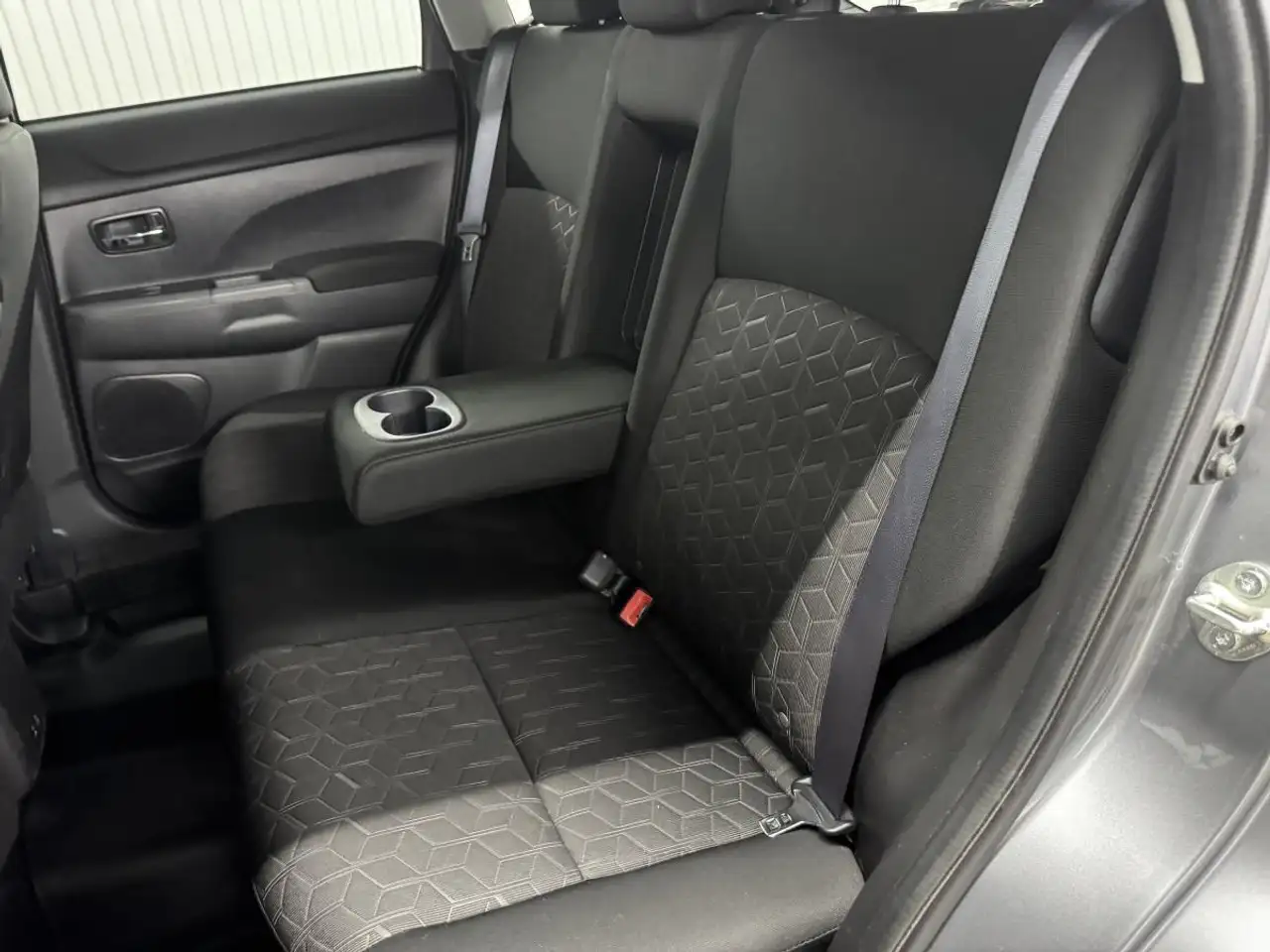 Mitsubishi RVR снимка Mitsubishi RVR