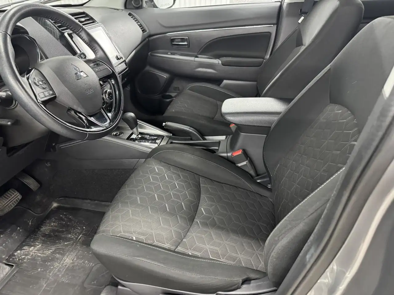 Mitsubishi RVR снимка Mitsubishi RVR