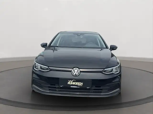 Volkswagen Golf view 6