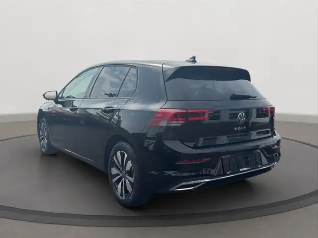 Volkswagen Golf view 3
