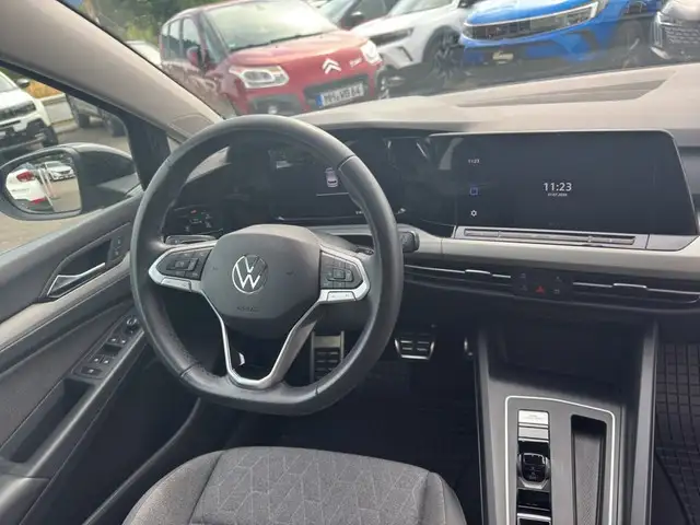 Volkswagen Golf view 11