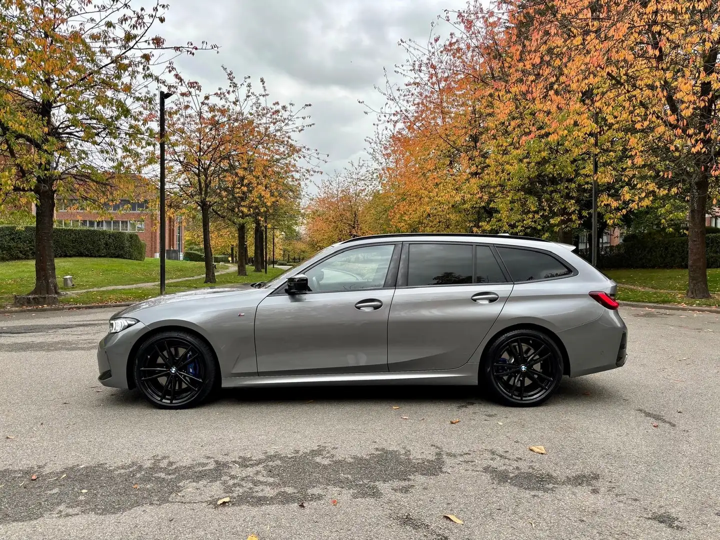 BMW 340 Touring M340 dXAS Facelift Pano / Camera / Harman Gris - 1