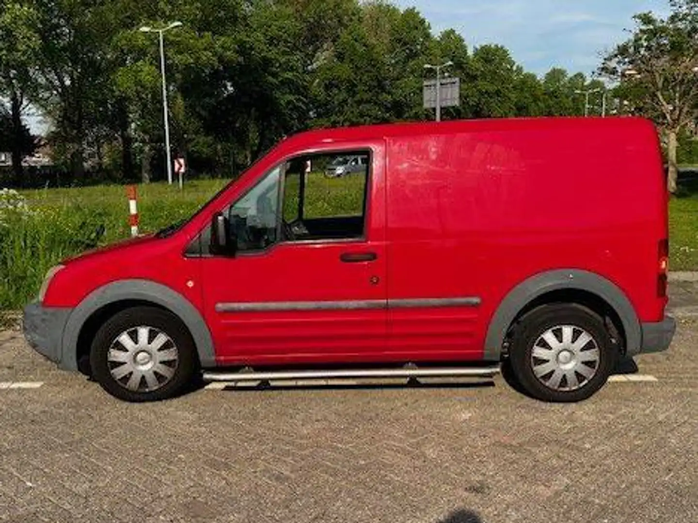 Ford Transit Connect Transit Connect 1.8 TDCi Amb. Roşu - 1