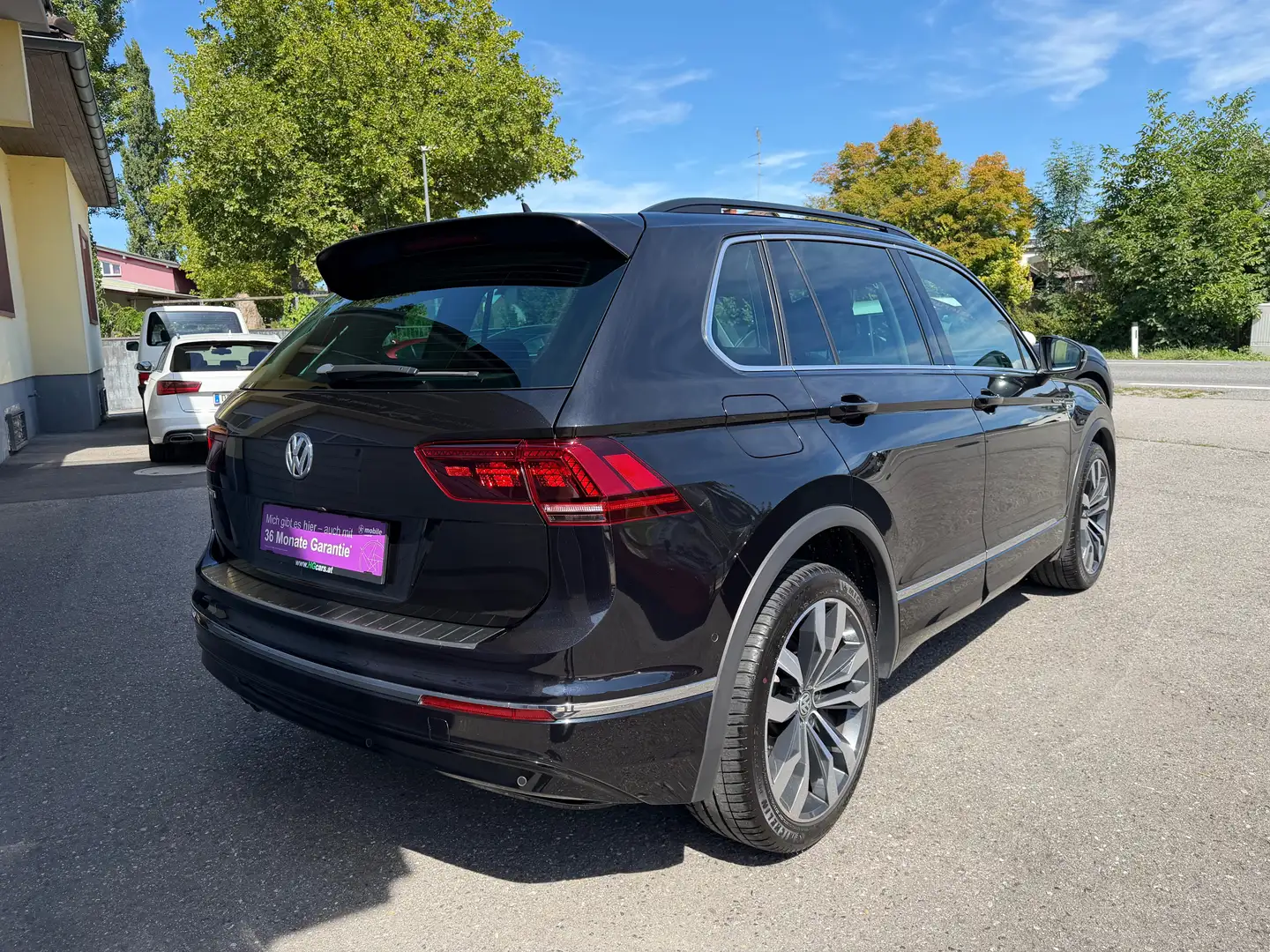 Volkswagen Tiguan R-Line 1,4 TSI*ACC*AHK*20"*Massage*Kamera* Schwarz - 2