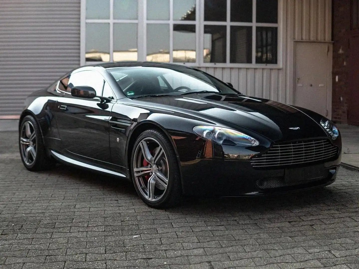Aston Martin Vantage V8 Vantage N400 Černá - 1