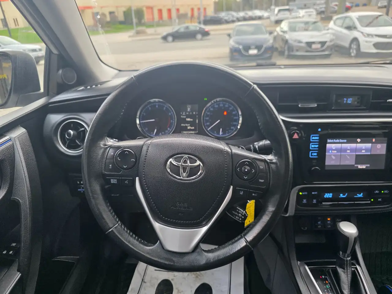 Toyota Corolla снимка Toyota Corolla