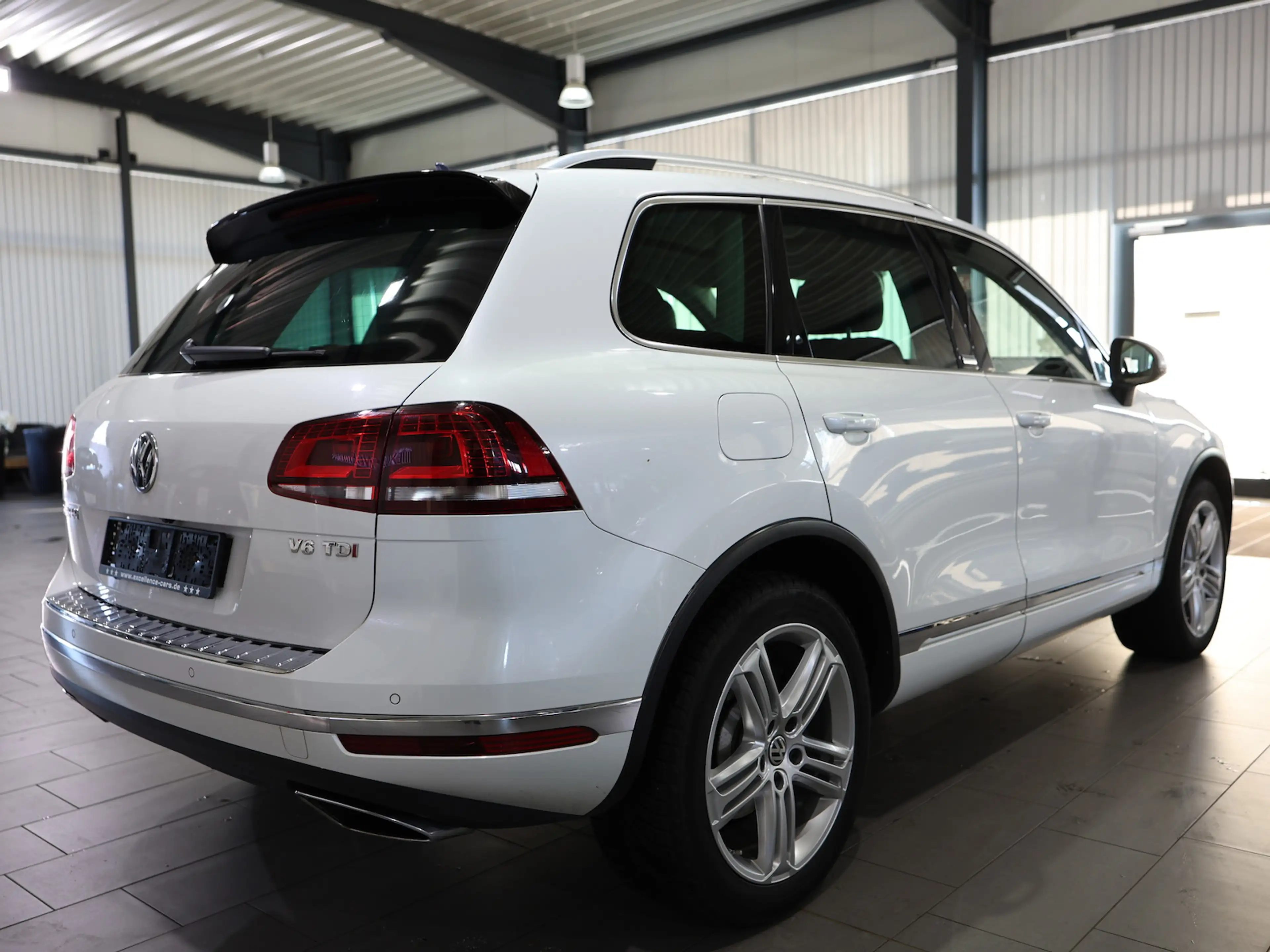 Volkswagen Touareg 3.0 TDI DSG V6 BMT 4M EXECUTIVE EDITION — photo 10