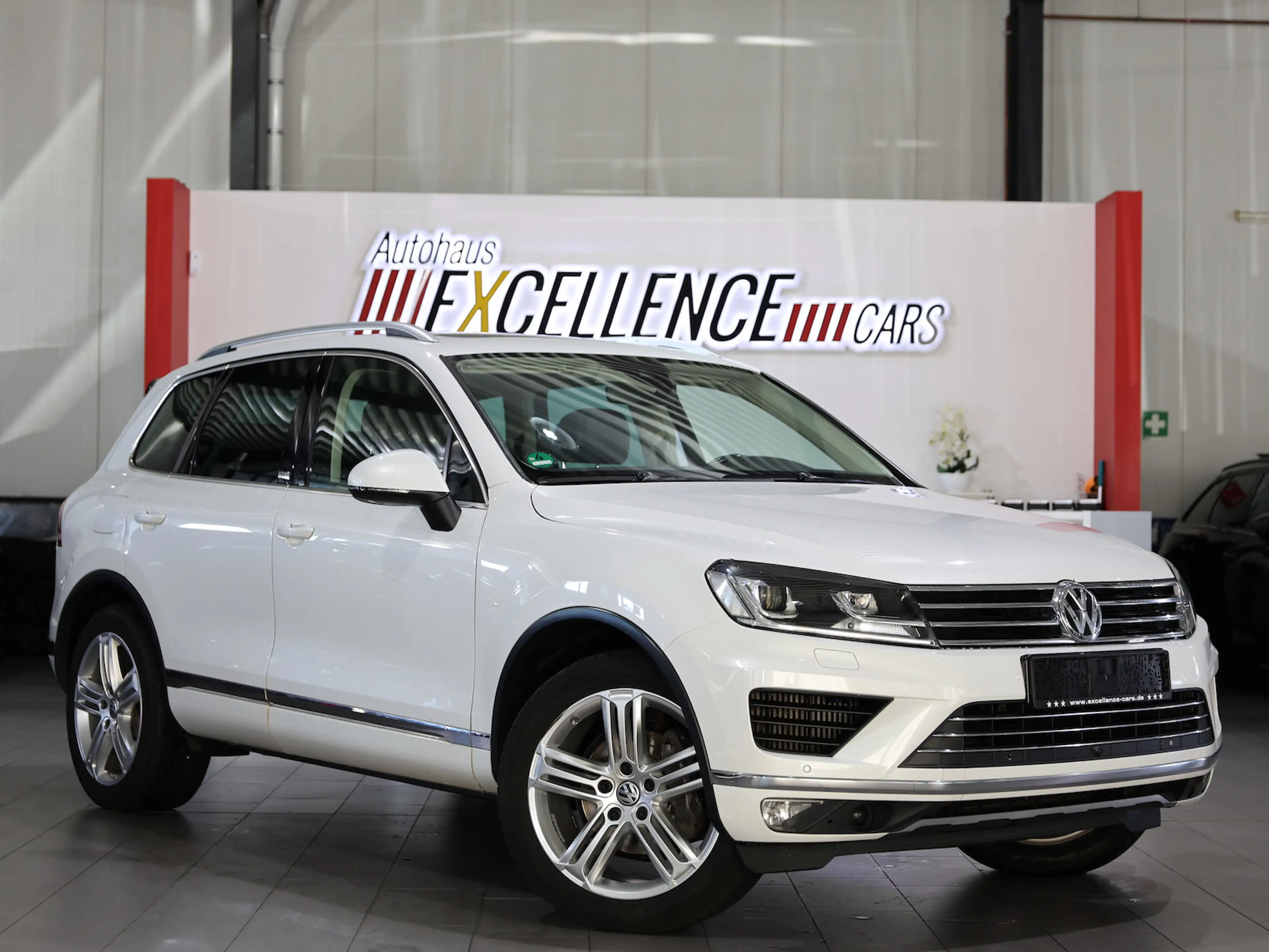 Volkswagen Touareg 3.0 TDI DSG V6 BMT 4M EXECUTIVE EDITION
