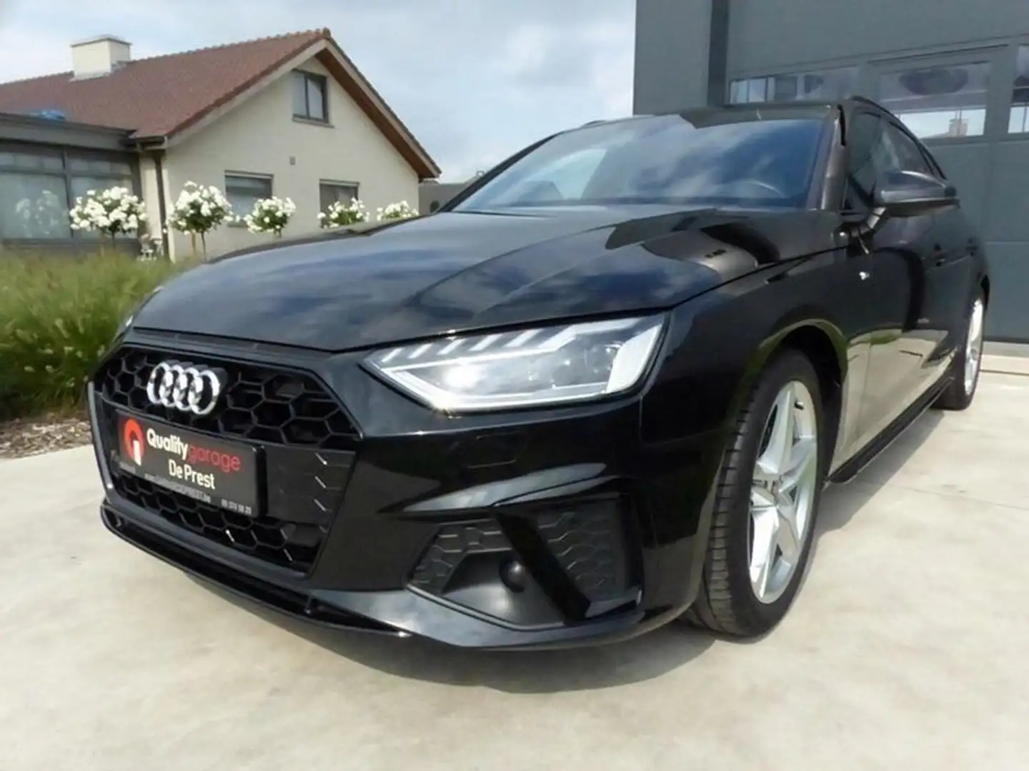 Audi A4 S-line S-tronic MatrixLED, ACC, dynamische pinkers Noir - 1